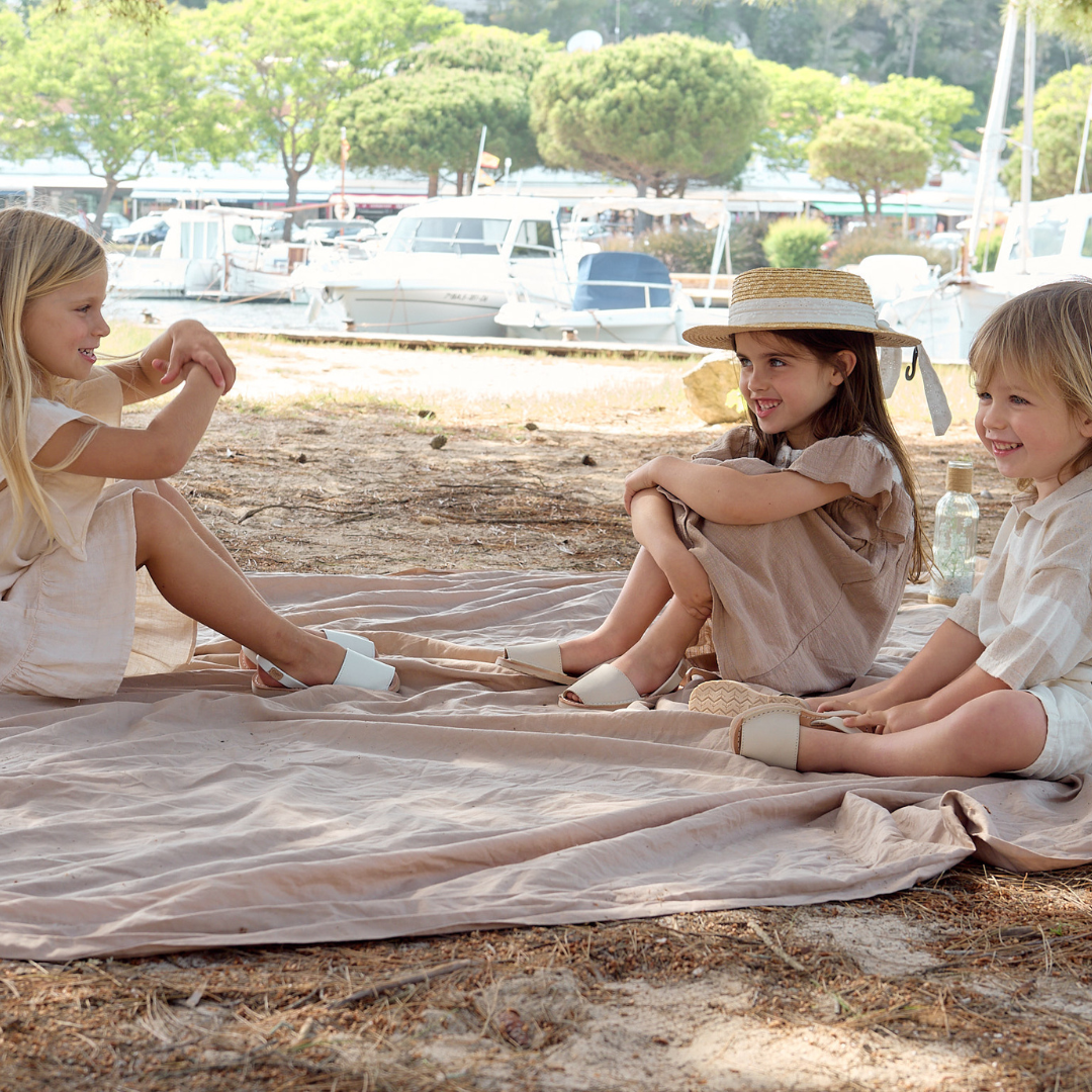 Kids | Flat Avarcas | White