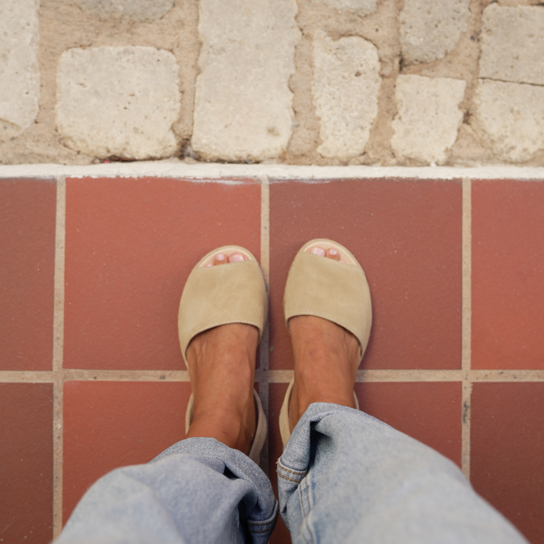 Flat Anatomical Avarcas | Light Tan