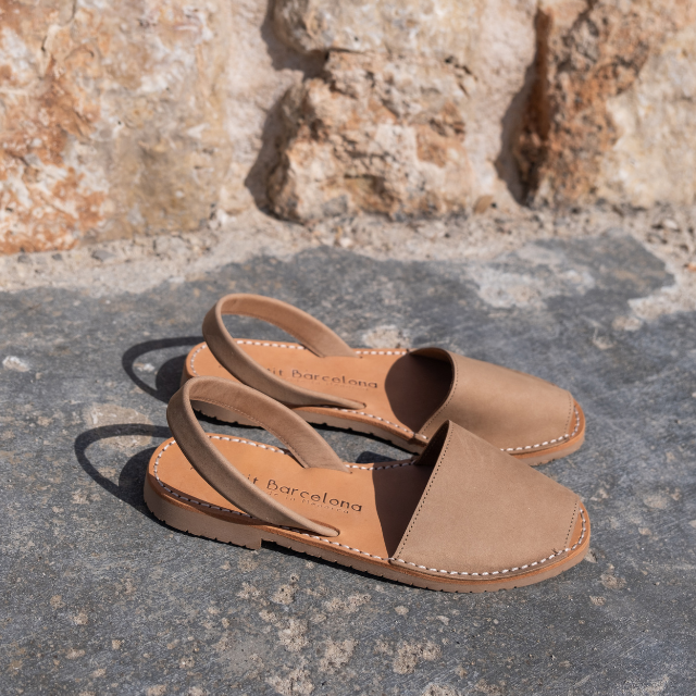 Wide fit sales tan flat sandals